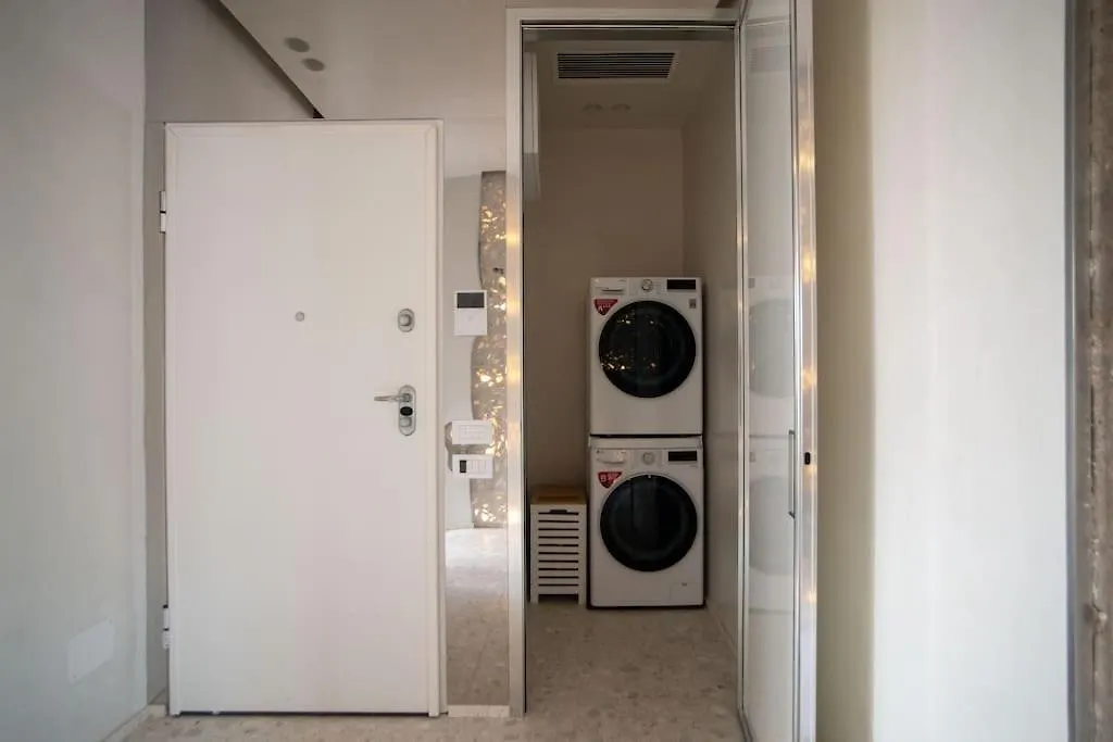 Repubblica Lux Apartment Milan Italy